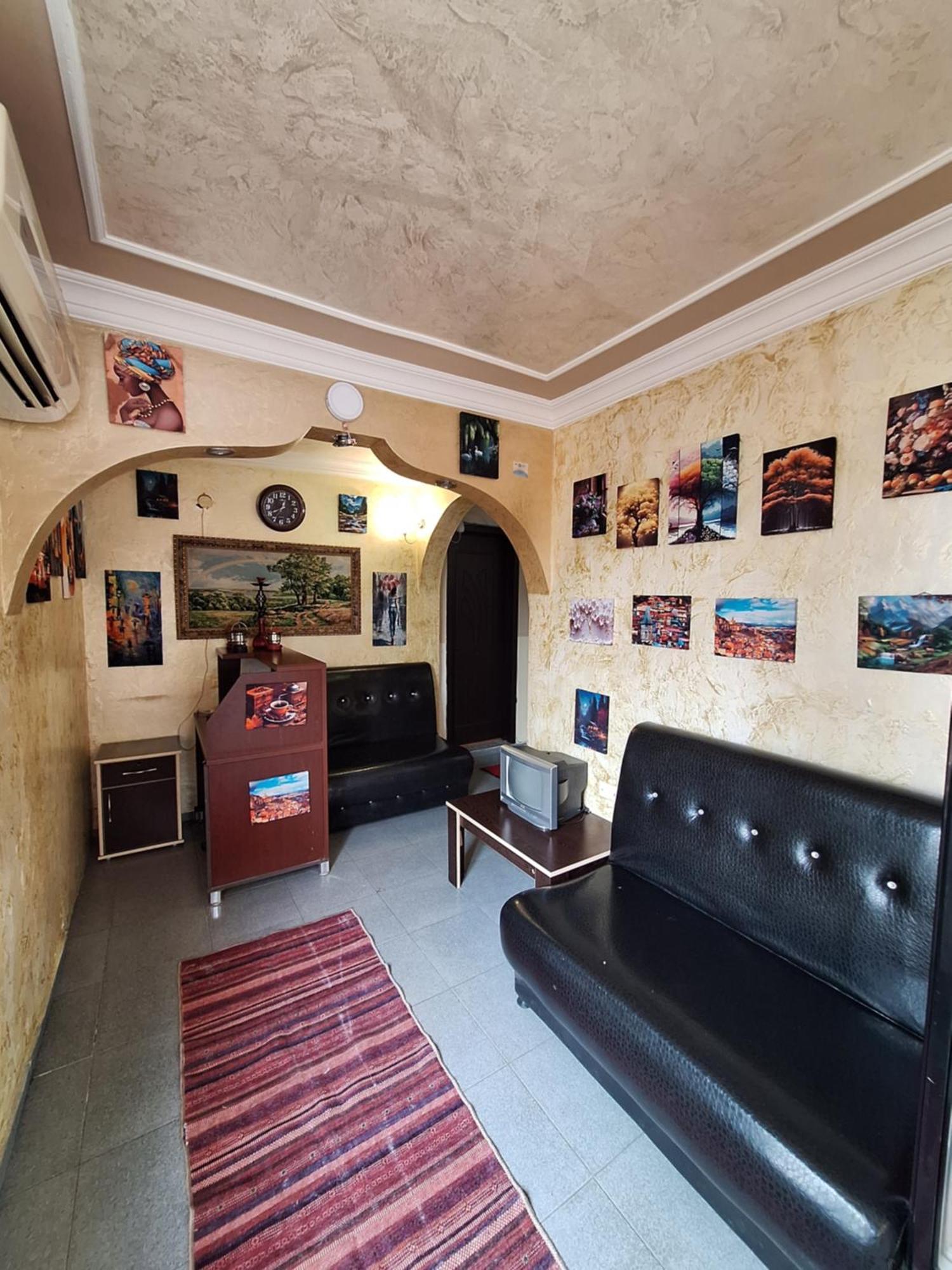 Gold Hotel Batum Bagian luar foto