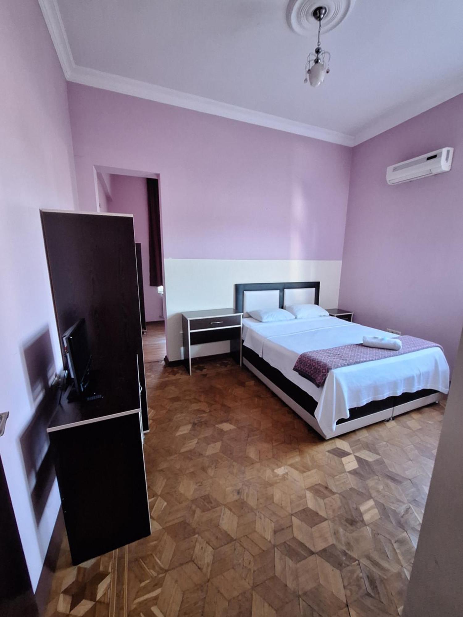 Gold Hotel Batum Bagian luar foto